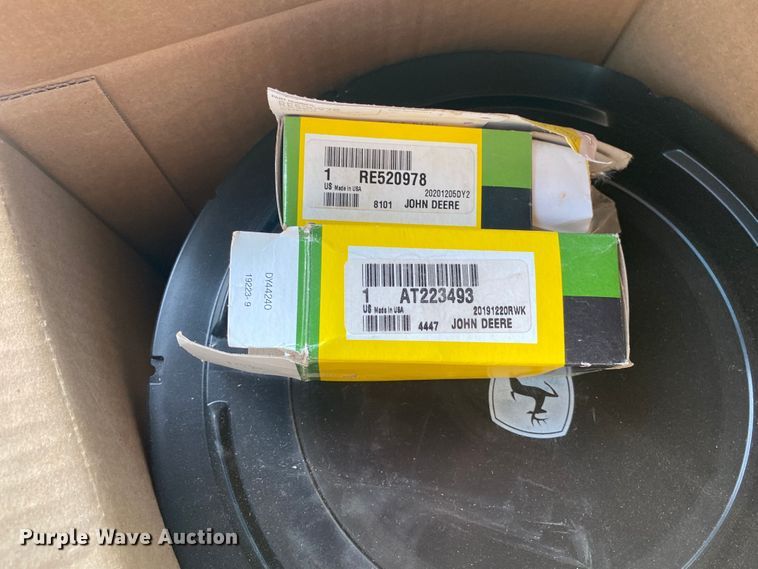 image for item DK6406 2005 John Deere 250D  haul truck