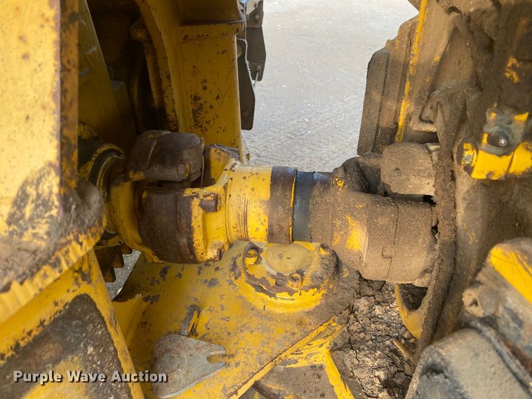 image for item DK6406 2005 John Deere 250D  haul truck