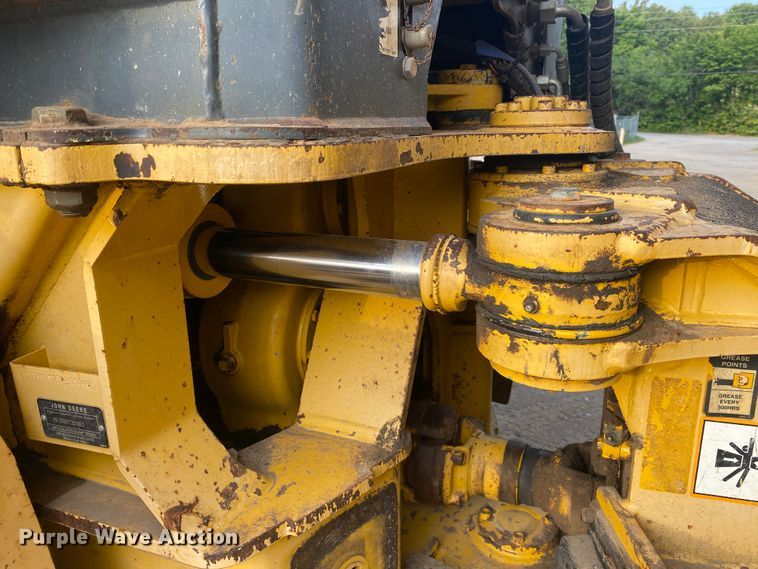 image for item DK6406 2005 John Deere 250D  haul truck