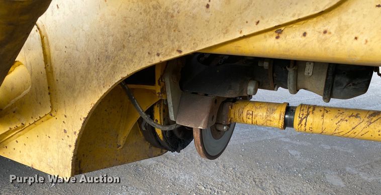 image for item DK6406 2005 John Deere 250D  haul truck