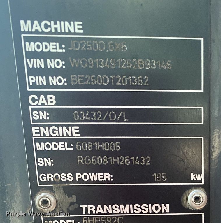 image for item DK6406 2005 John Deere 250D  haul truck