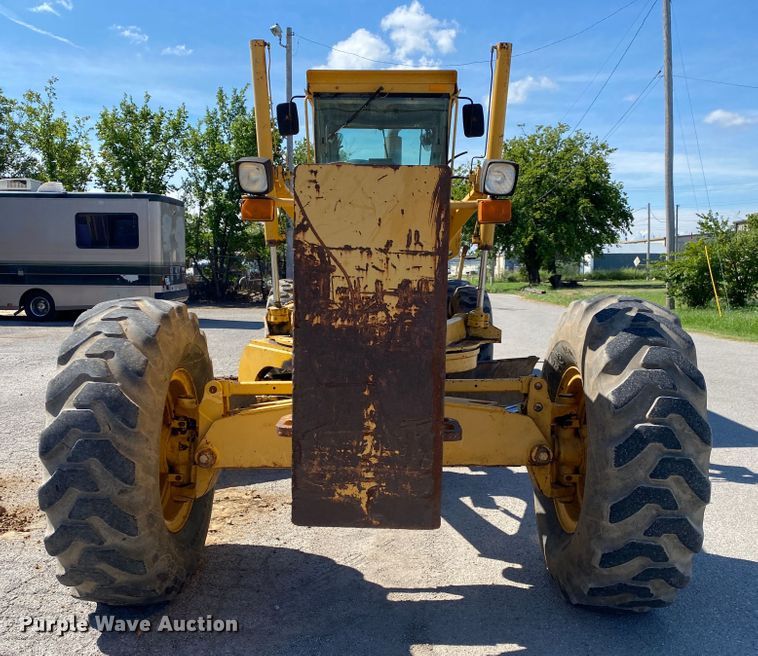 image for item DK6416 1994 John Deere 770BH  motor grader