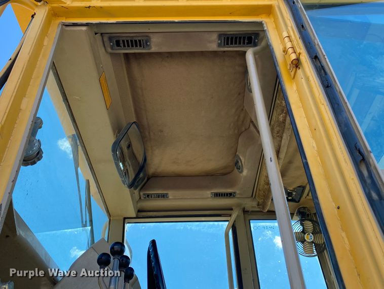 image for item DK6416 1994 John Deere 770BH  motor grader