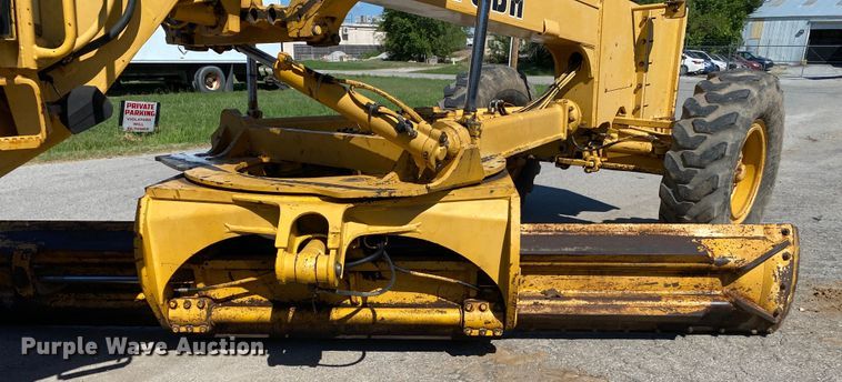 image for item DK6416 1994 John Deere 770BH  motor grader