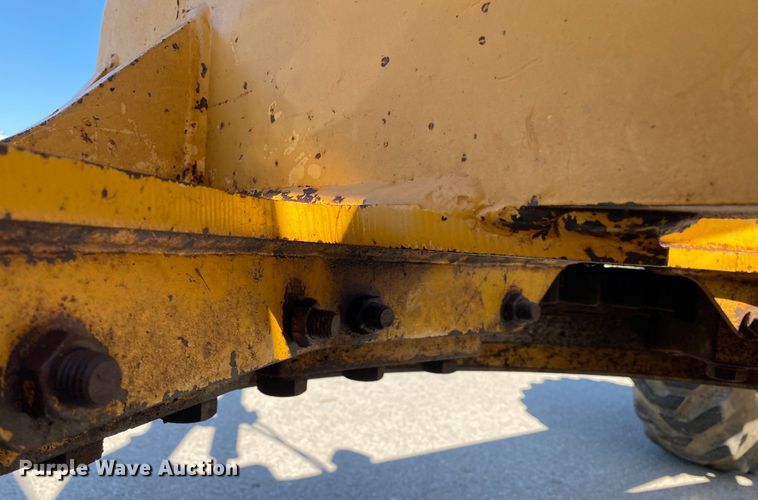 image for item DK6416 1994 John Deere 770BH  motor grader