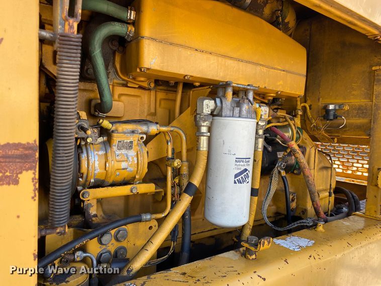 image for item DK6416 1994 John Deere 770BH  motor grader