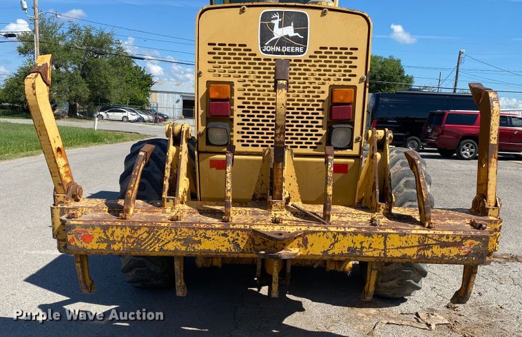 image for item DK6416 1994 John Deere 770BH  motor grader