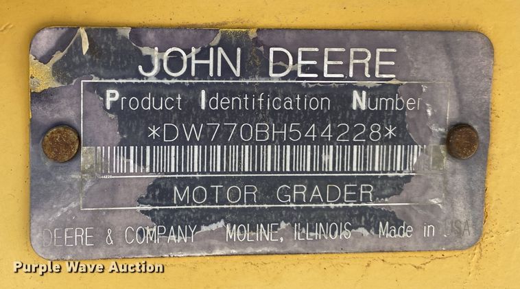 image for item DK6416 1994 John Deere 770BH  motor grader