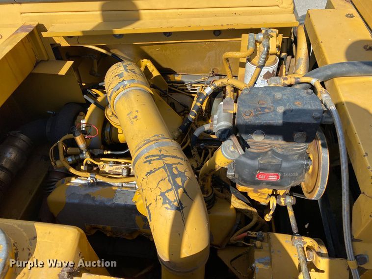 image for item DK6417 1992 Caterpillar 613C  elevating scraper