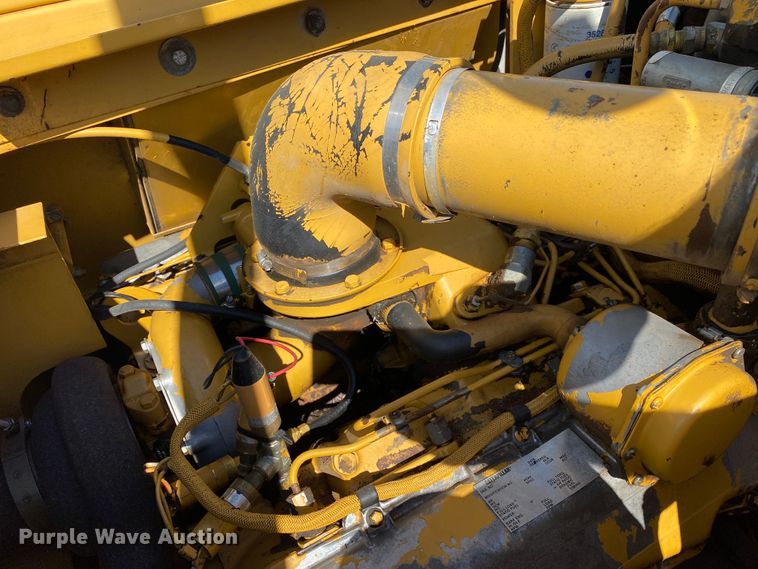 image for item DK6417 1992 Caterpillar 613C  elevating scraper