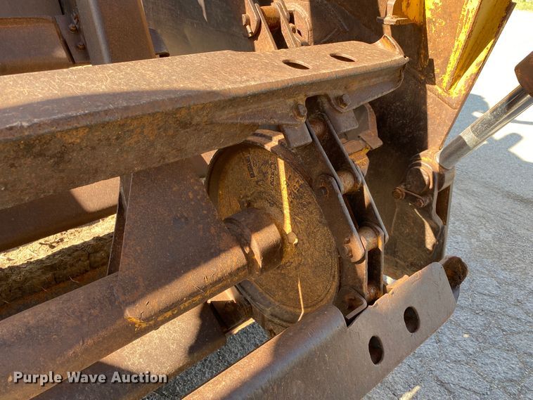 image for item DK6417 1992 Caterpillar 613C  elevating scraper