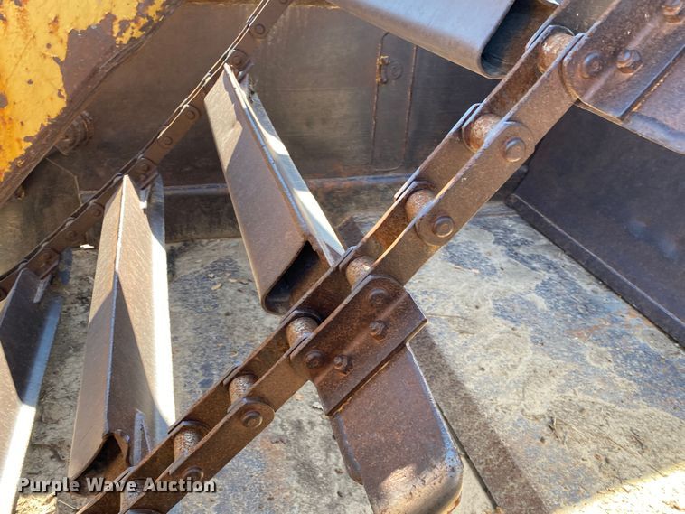 image for item DK6417 1992 Caterpillar 613C  elevating scraper