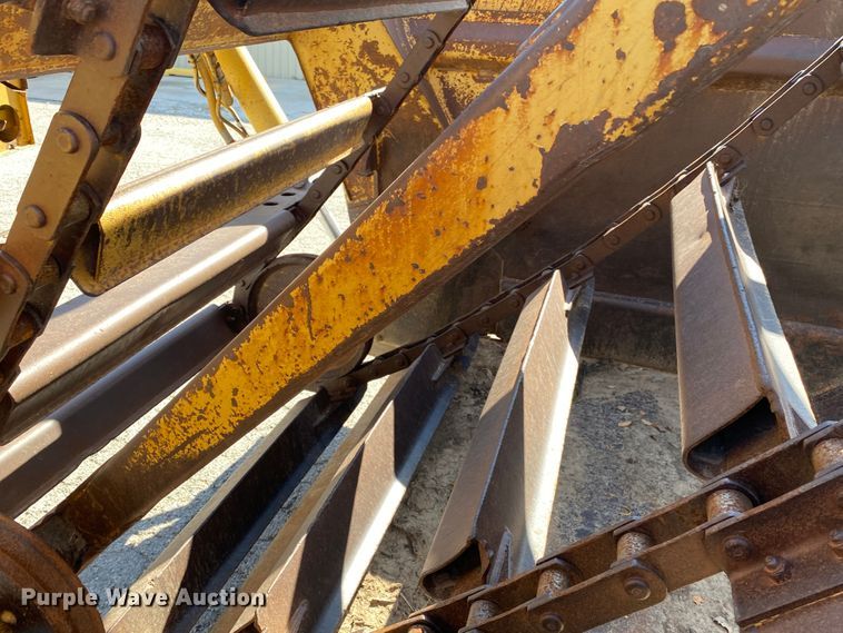 image for item DK6417 1992 Caterpillar 613C  elevating scraper