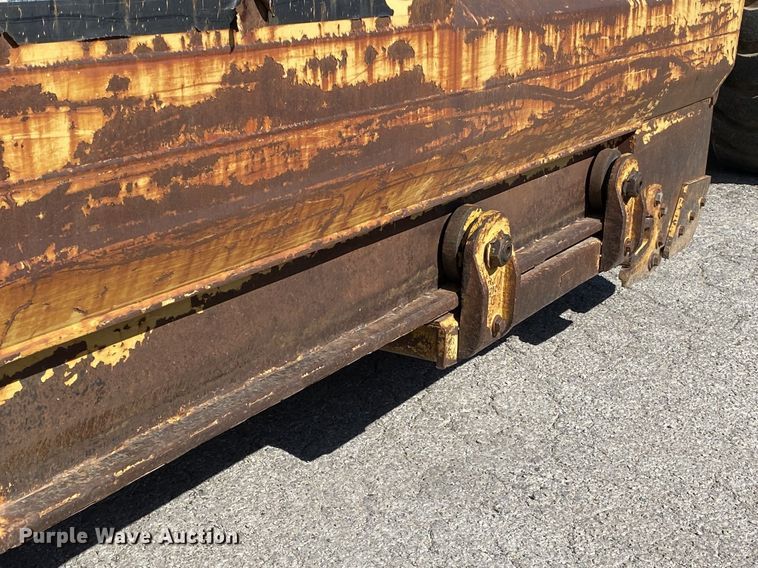 image for item DK6417 1992 Caterpillar 613C  elevating scraper