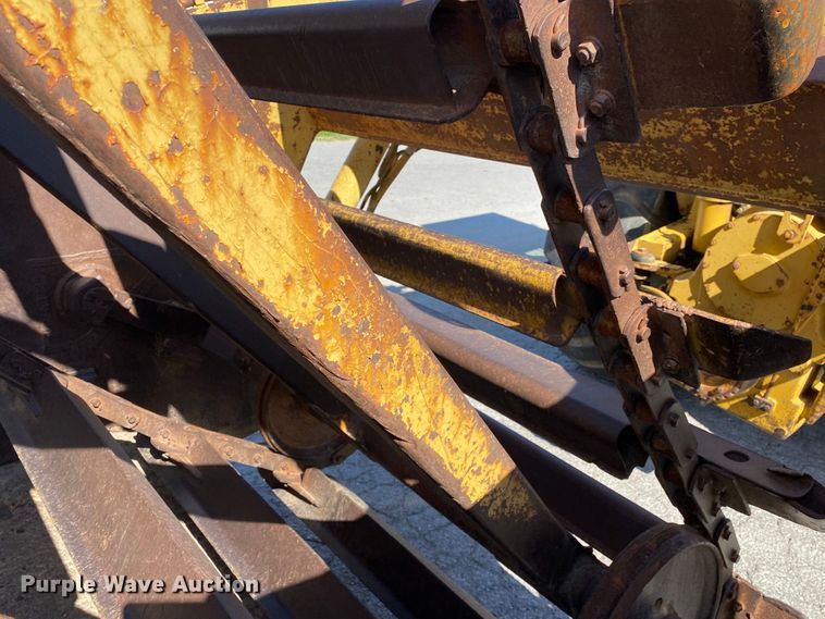 image for item DK6417 1992 Caterpillar 613C  elevating scraper