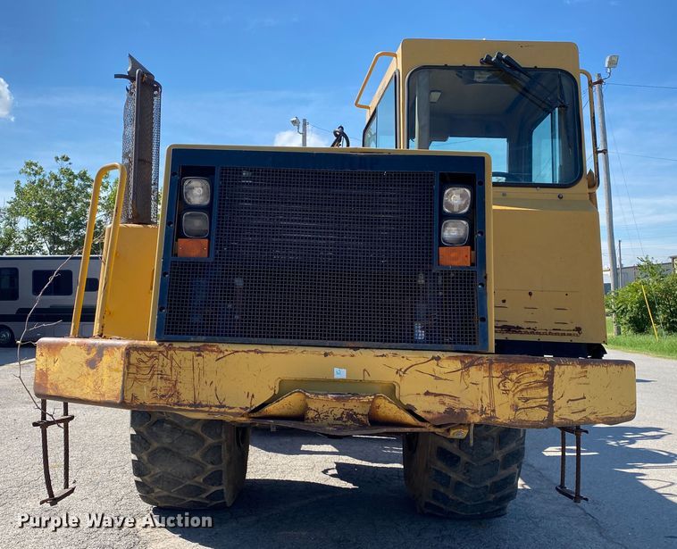 image for item DK6418 Caterpillar 615C  elevating scraper