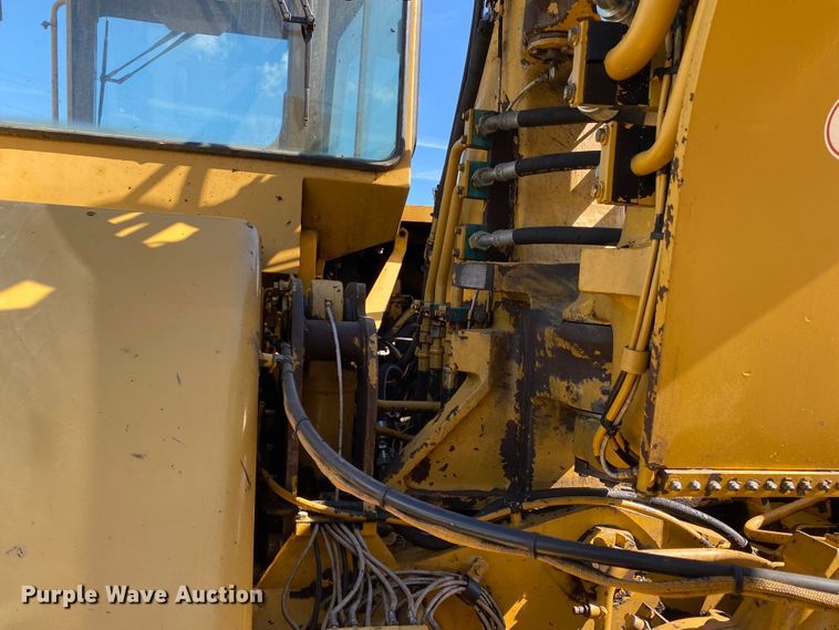 image for item DK6418 Caterpillar 615C  elevating scraper