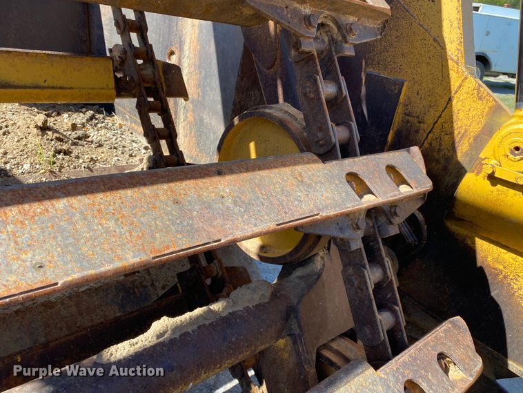 image for item DK6418 Caterpillar 615C  elevating scraper