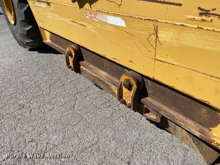 image for item DK6418 Caterpillar 615C  elevating scraper