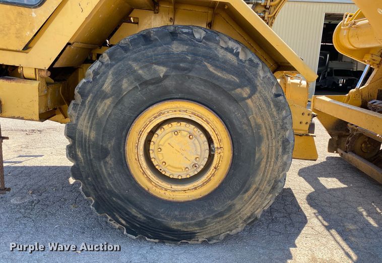 image for item DK6418 Caterpillar 615C  elevating scraper