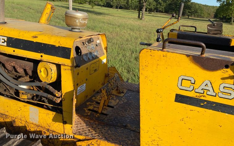 image for item DK6436 1969 Case 450  dozer