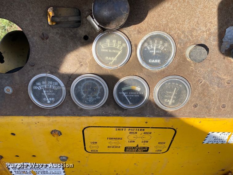 image for item DK6436 1969 Case 450  dozer