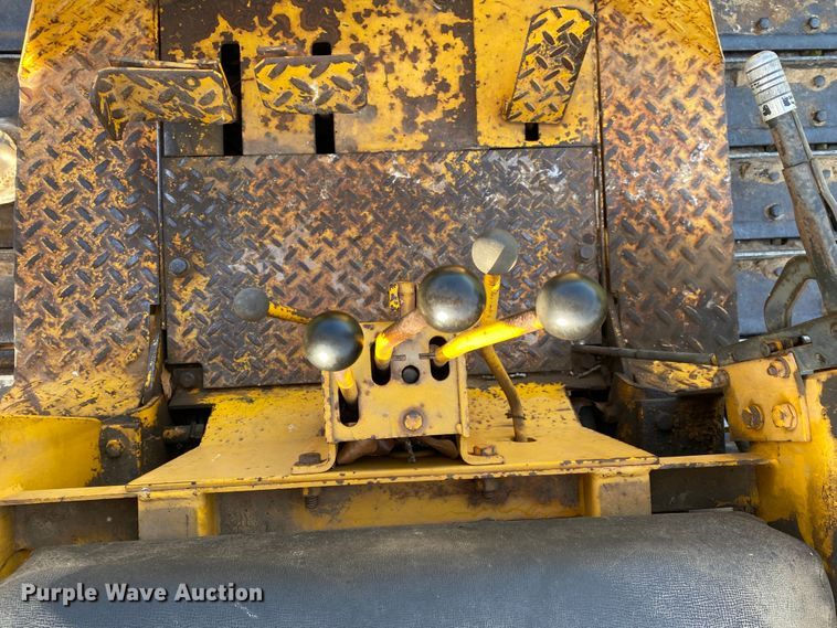 image for item DK6436 1969 Case 450  dozer