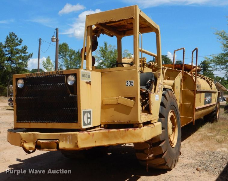 image for item DK7002 1979 Caterpillar 613B  water wagon