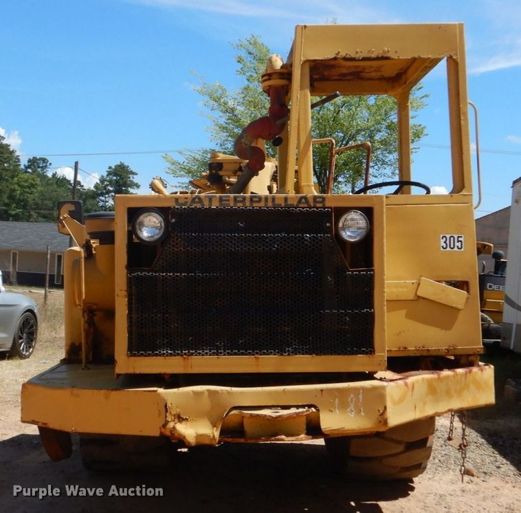 image for item DK7002 1979 Caterpillar 613B  water wagon