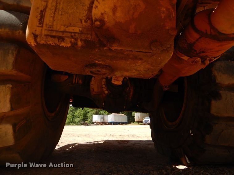 image for item DK7002 1979 Caterpillar 613B  water wagon