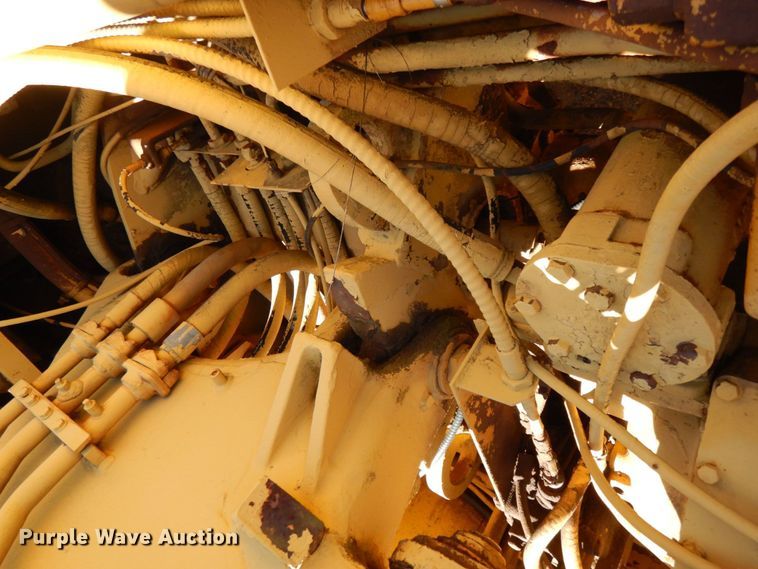 image for item DK7002 1979 Caterpillar 613B  water wagon