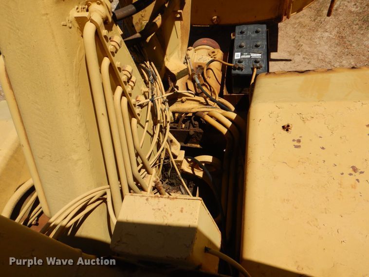 image for item DK7002 1979 Caterpillar 613B  water wagon