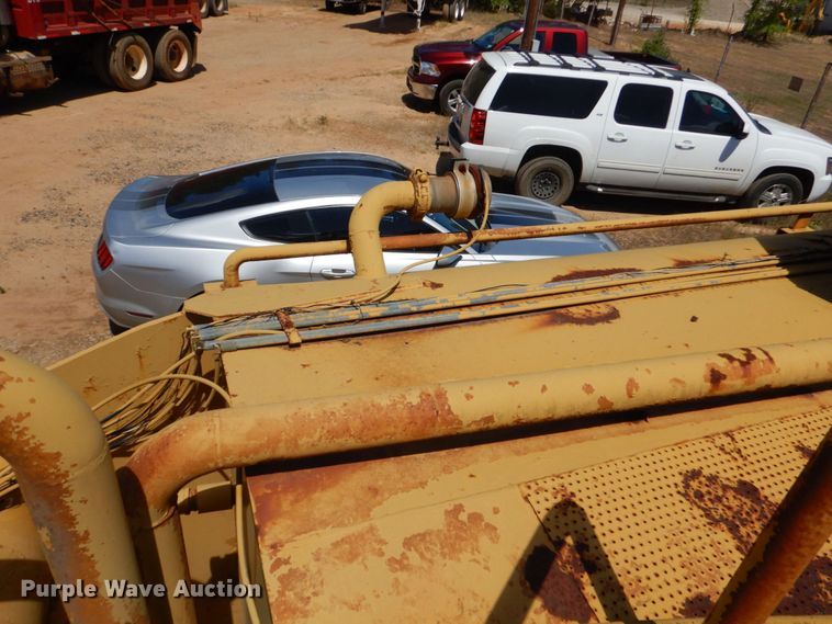 image for item DK7002 1979 Caterpillar 613B  water wagon