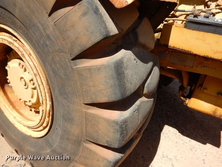 image for item DK7002 1979 Caterpillar 613B  water wagon