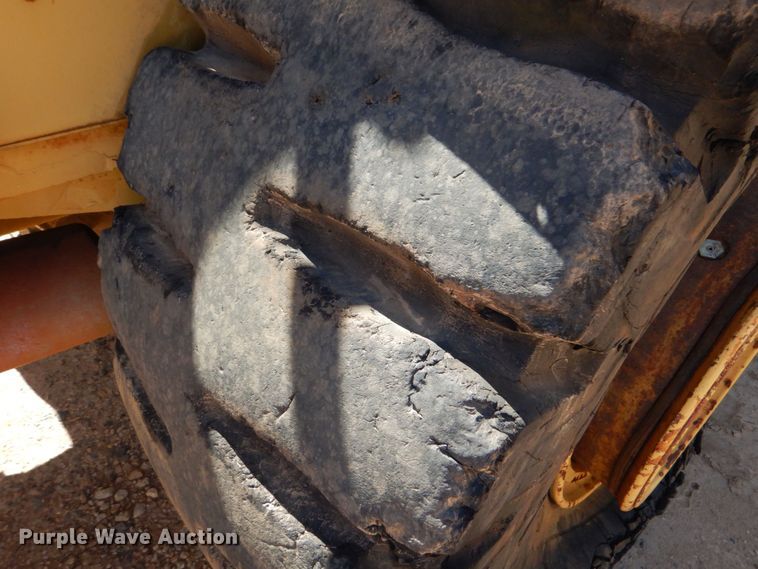 image for item DK7002 1979 Caterpillar 613B  water wagon