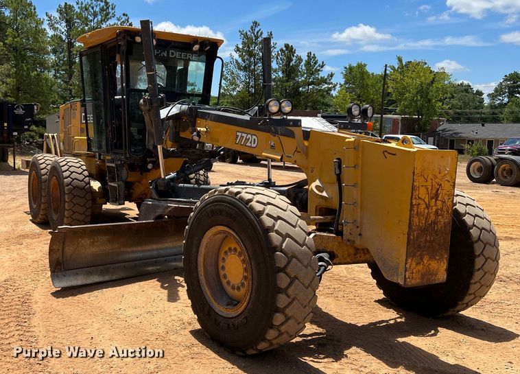 image for item DK7004 2008 John Deere 772D  motor grader