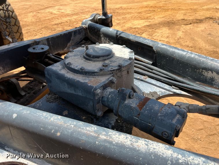 image for item DK7004 2008 John Deere 772D  motor grader