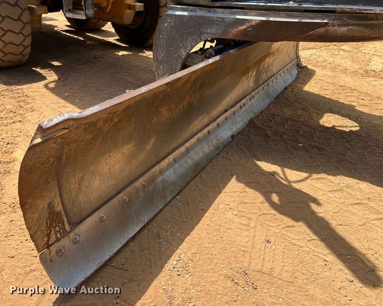 image for item DK7004 2008 John Deere 772D  motor grader