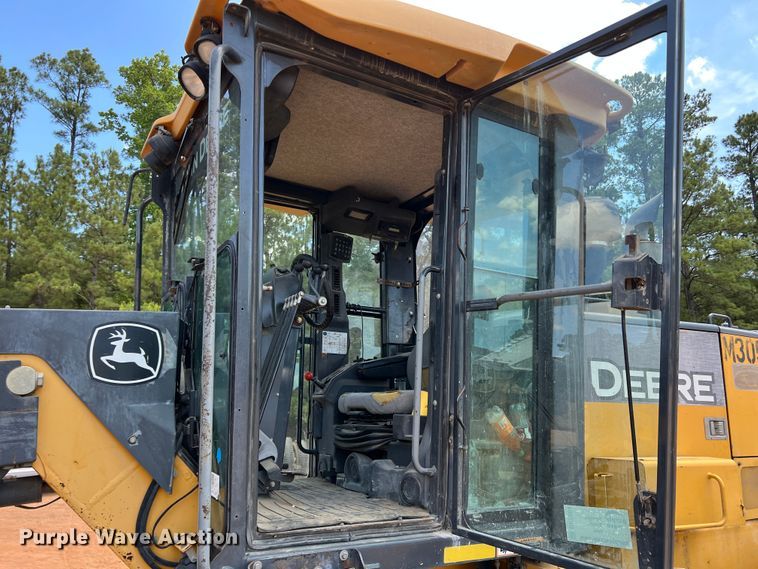 image for item DK7004 2008 John Deere 772D  motor grader