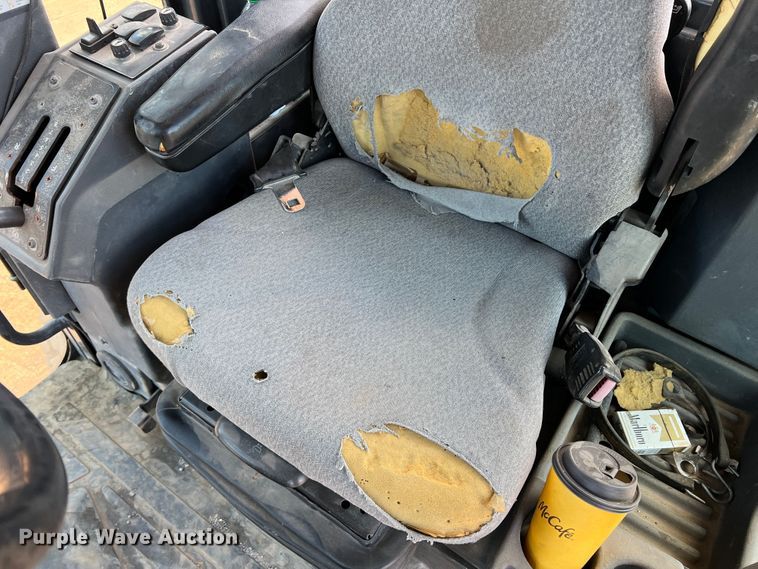 image for item DK7004 2008 John Deere 772D  motor grader