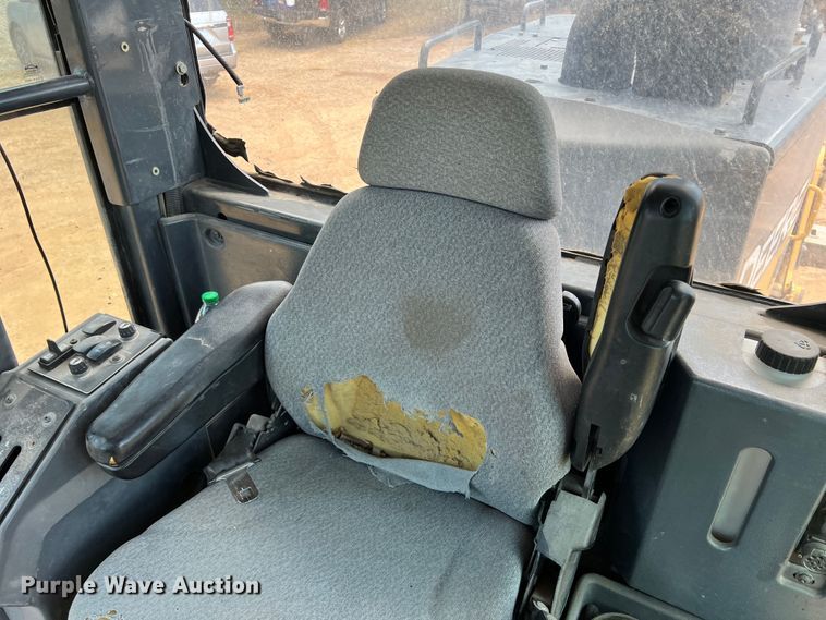 image for item DK7004 2008 John Deere 772D  motor grader