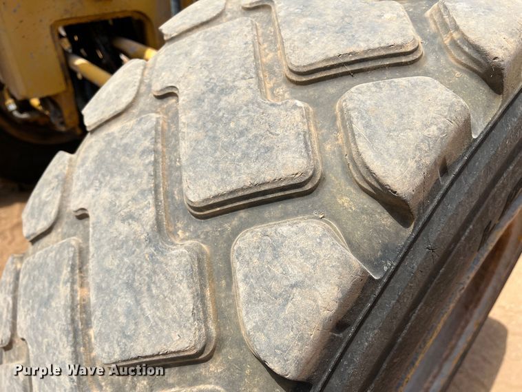 image for item DK7004 2008 John Deere 772D  motor grader