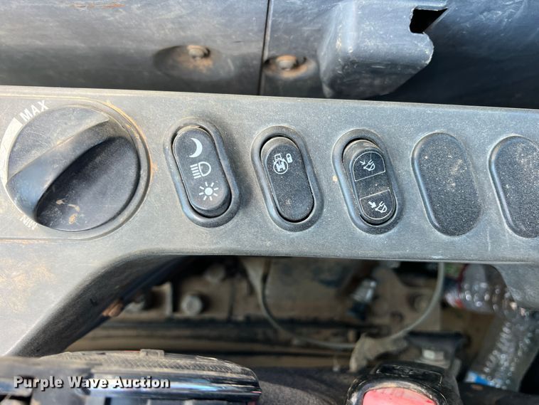 image for item DK7009 2011 Komatsu PC350LC-8  excavator