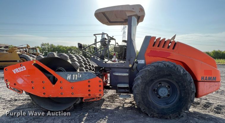 image for item DK7013 Hamm H11ix P  single drum vibratory roller