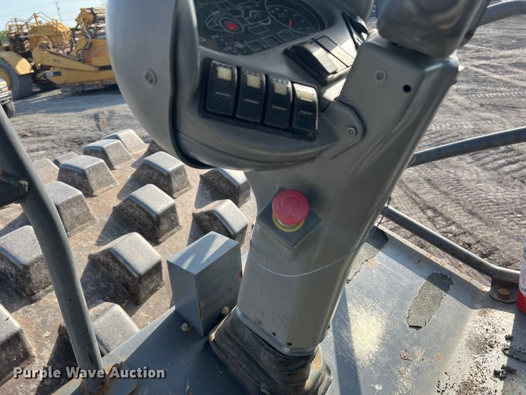 image for item DK7013 Hamm H11ix P  single drum vibratory roller