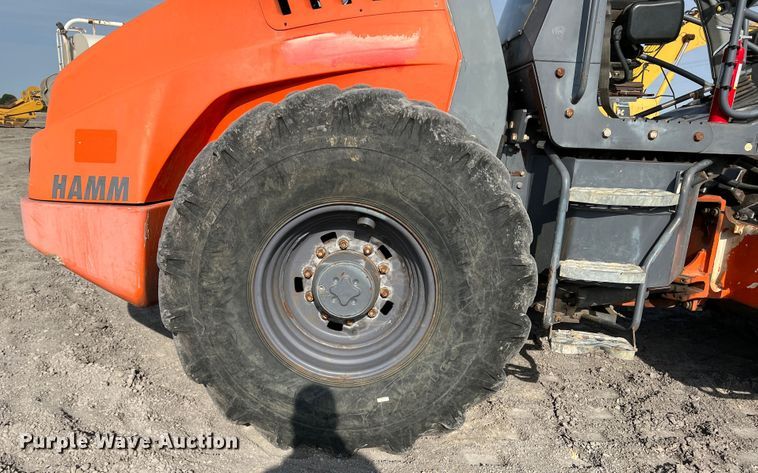 image for item DK7013 Hamm H11ix P  single drum vibratory roller