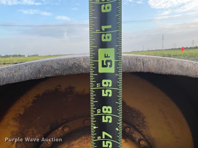 image for item DK7014 2004 Caterpillar CS-563E  single drum vibratory roller