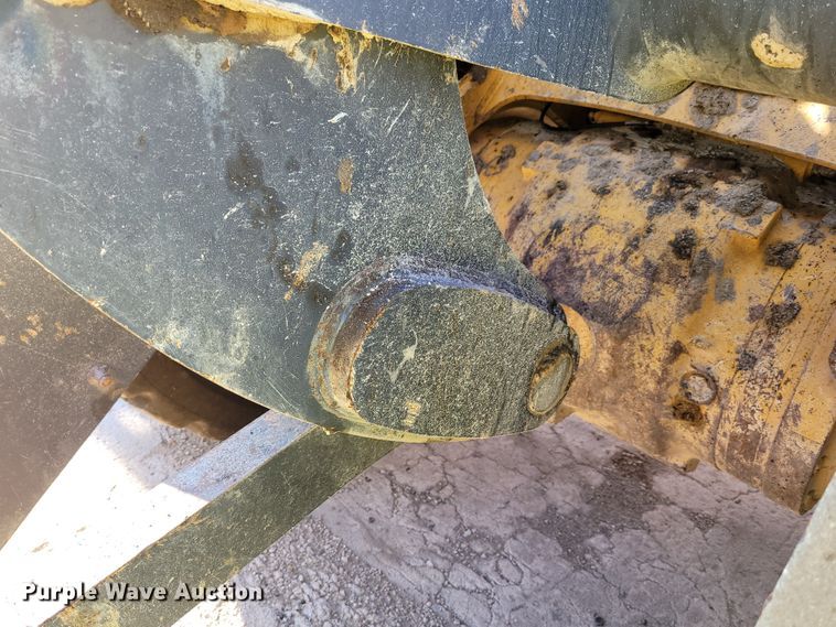 image for item DM2474 2015 John Deere 824K-II  wheel loader