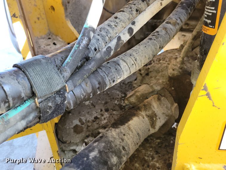 image for item DM2474 2015 John Deere 824K-II  wheel loader