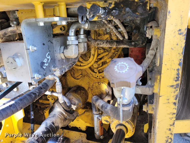 image for item DM2474 2015 John Deere 824K-II  wheel loader